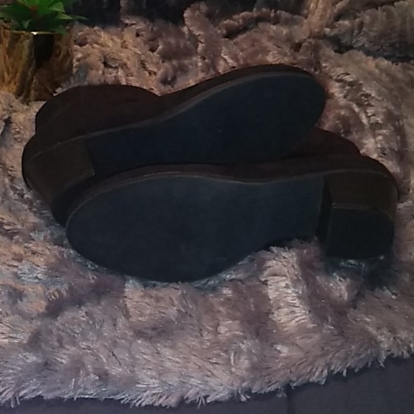 NWOT Old Navy ankle boots - Picture 3 of 5